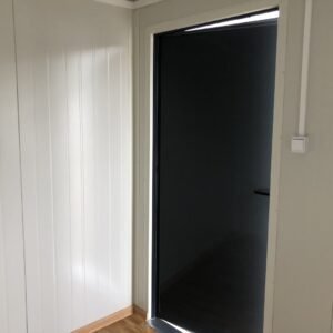 Conteneur bureau 4×2,20 mètres avec sanitaires