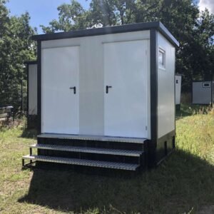 Conteneur sanitaire – WC + douche + réservoir