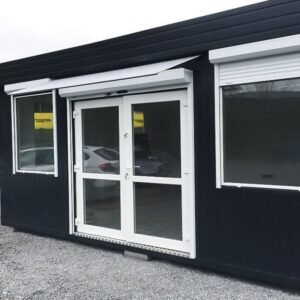 Conteneur commercial de 29,4 m² – Espace commercial modulaire et fonctionnel